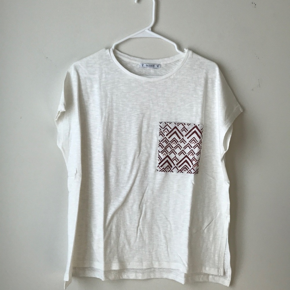 NWOT Pull&Bear white Aztec pocket oversized